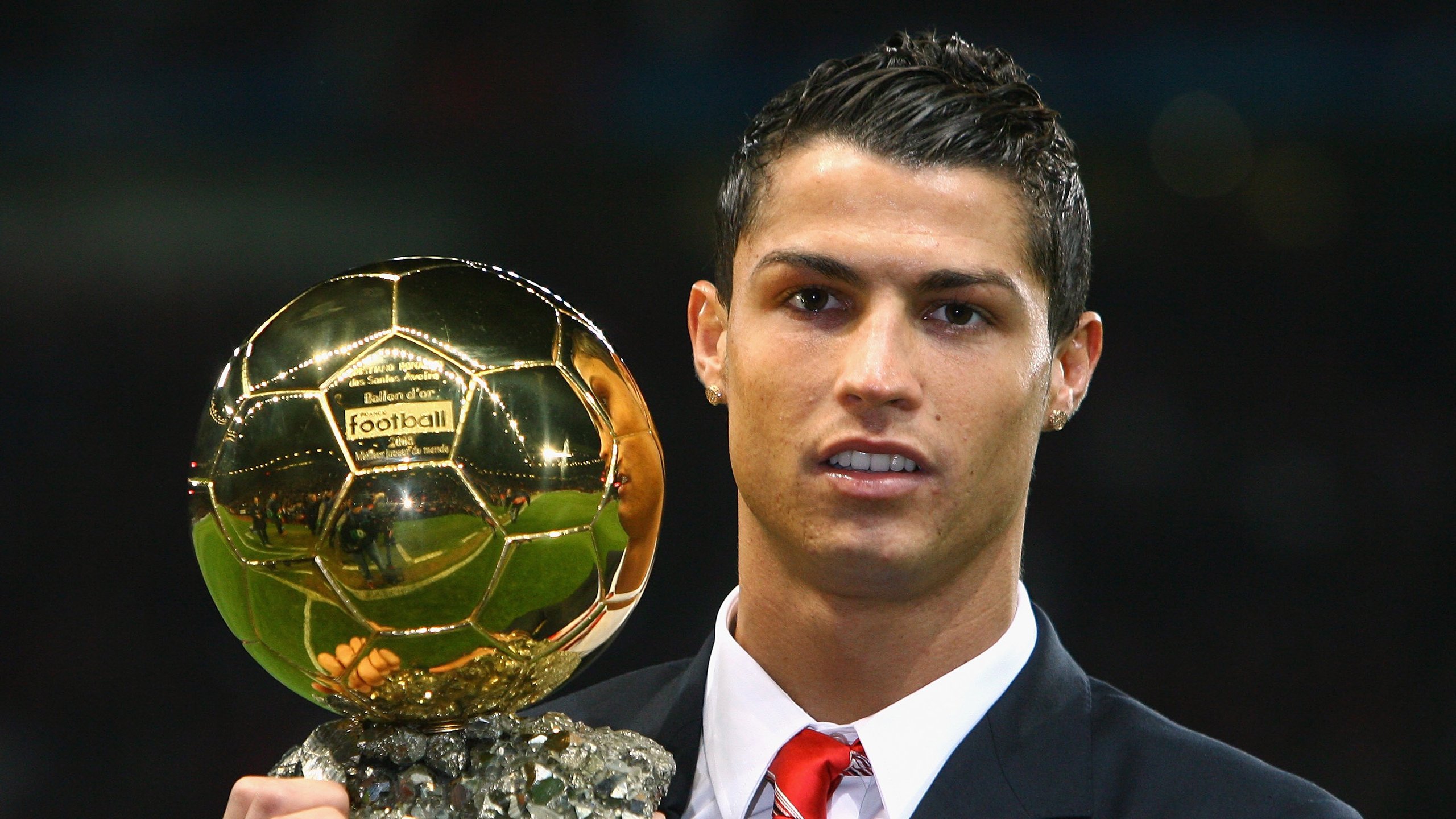 《电竞职业选手的年度奖励与荣誉盘点》，电竞职业冠军奖金