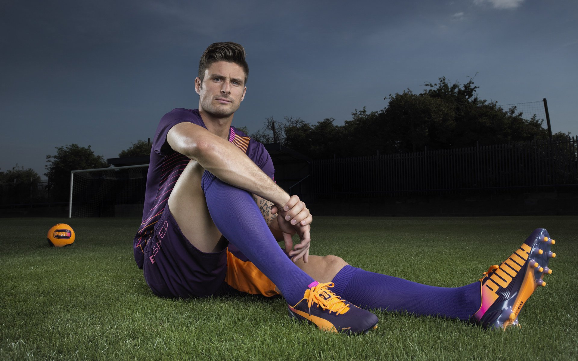 中国男足在巴黎奥运会上表现出色，赢得多场比赛，中国男足在奥运会最好成绩